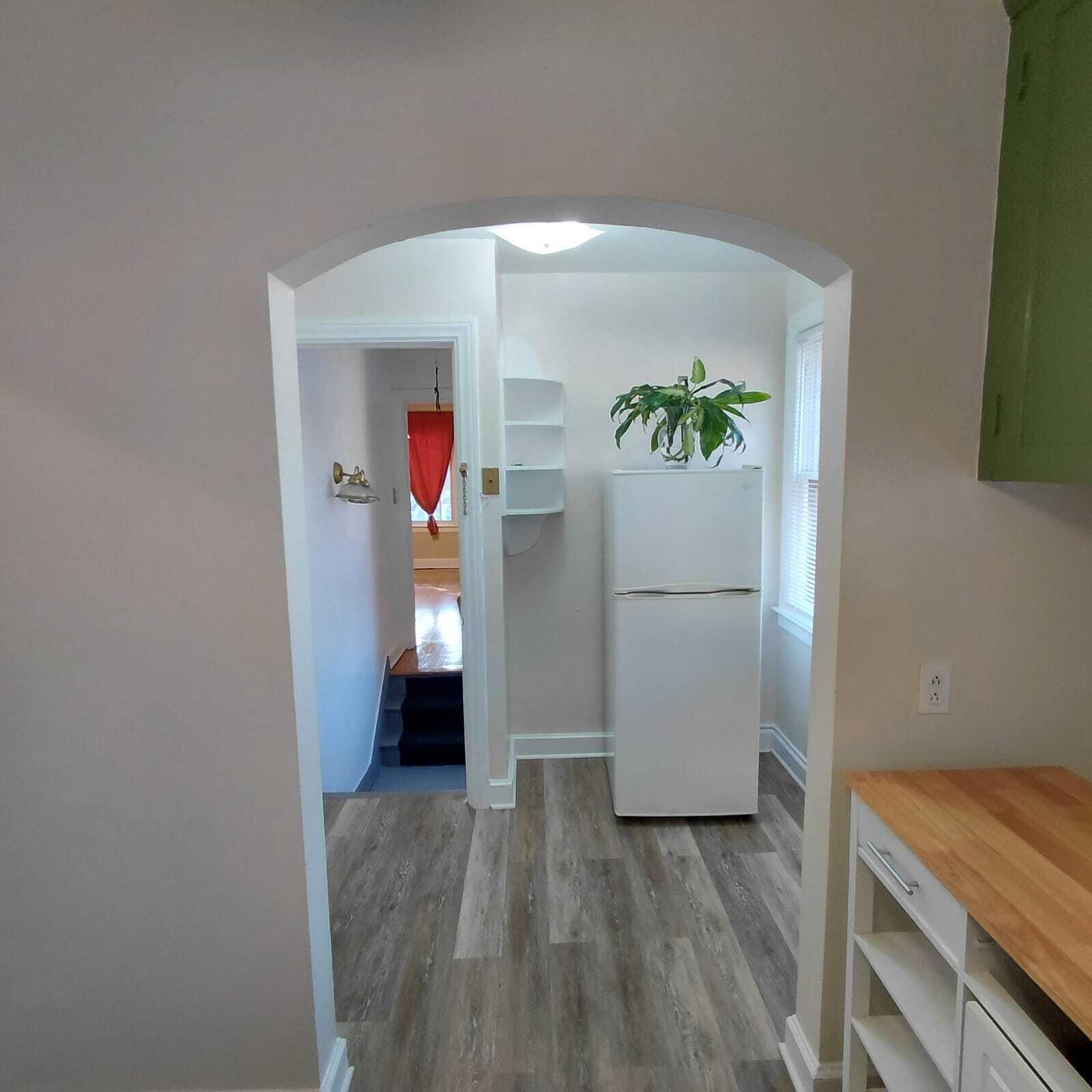 16578 Indiana Street, Unit UPPR Detroit, MI 48221 - Photo 12 of 18 Dining room area