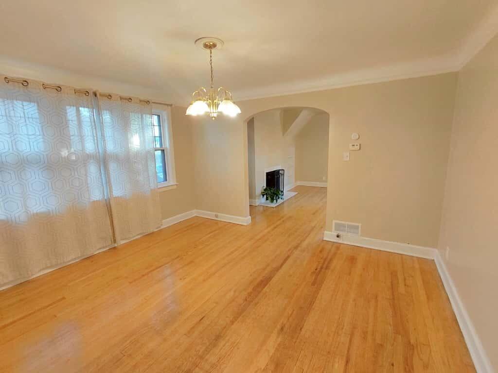 16578 Indiana Street, Unit UPPR Detroit, MI 48221 - Photo 6 of 18 Dinning room
