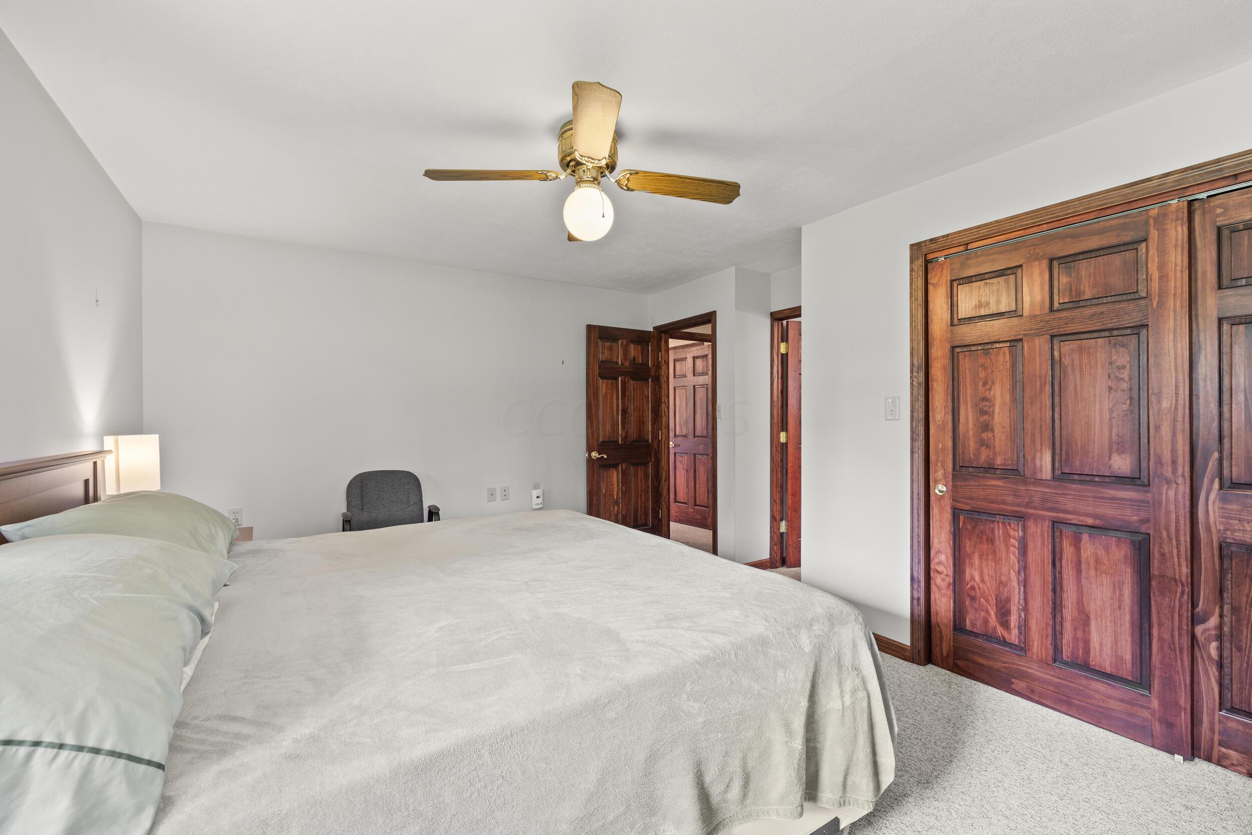 4605 Summit Road Southwest Pataskala, OH 43062 - Photo 15 of 44 52_primary suite 03