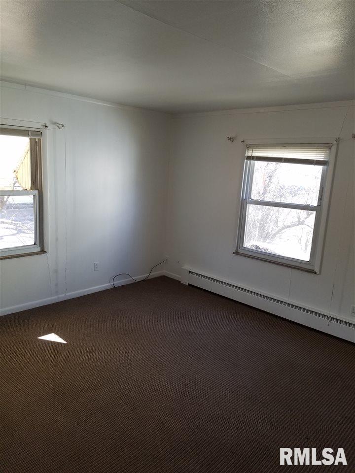 2112 North Prospect Road Peoria, IL 61603 - Photo 5 of 14 Gallery Image 5