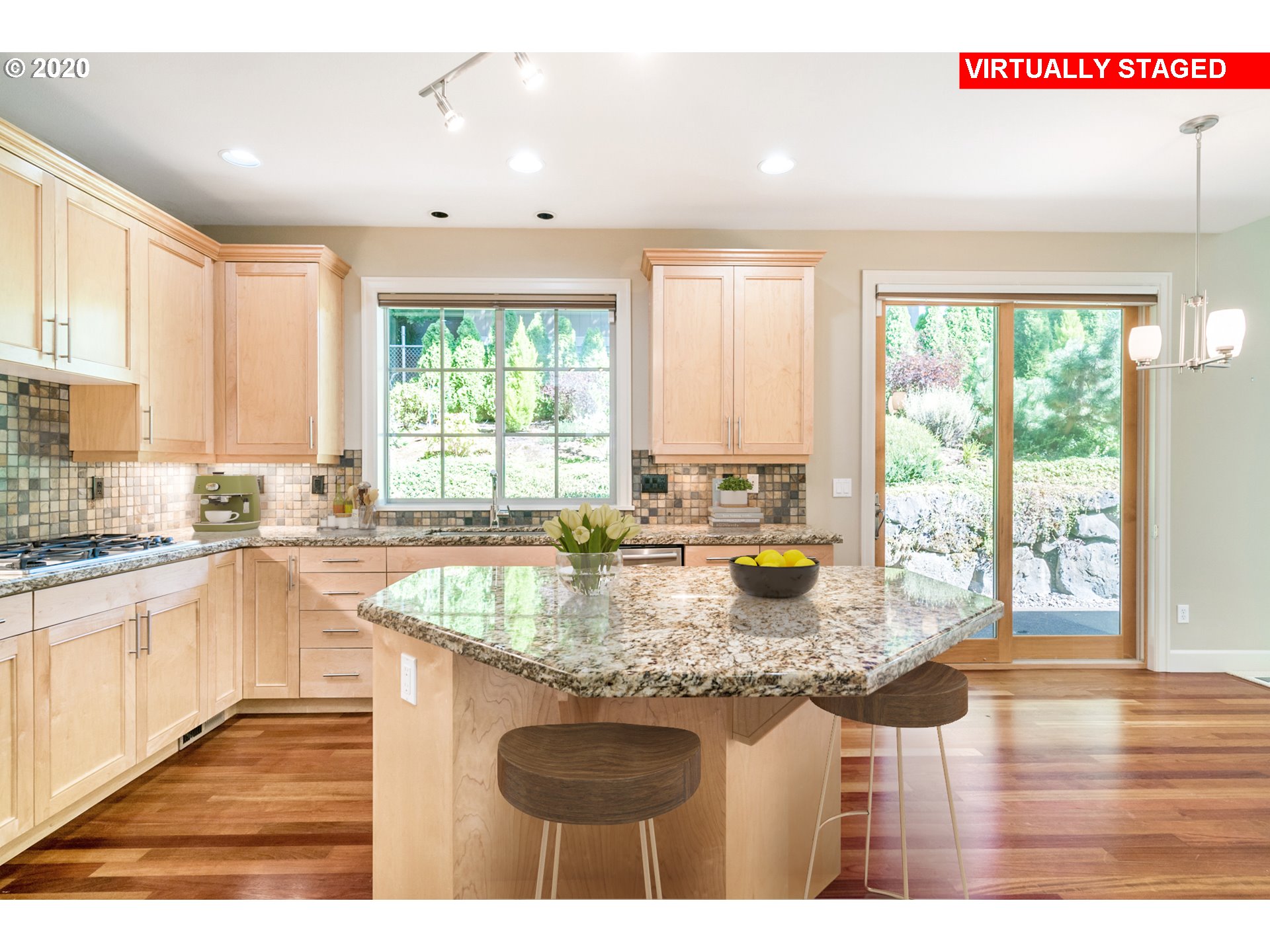 12986 Knaus Road Lake Oswego, OR 97034 - Photo 11 of 32 Gallery Image 11