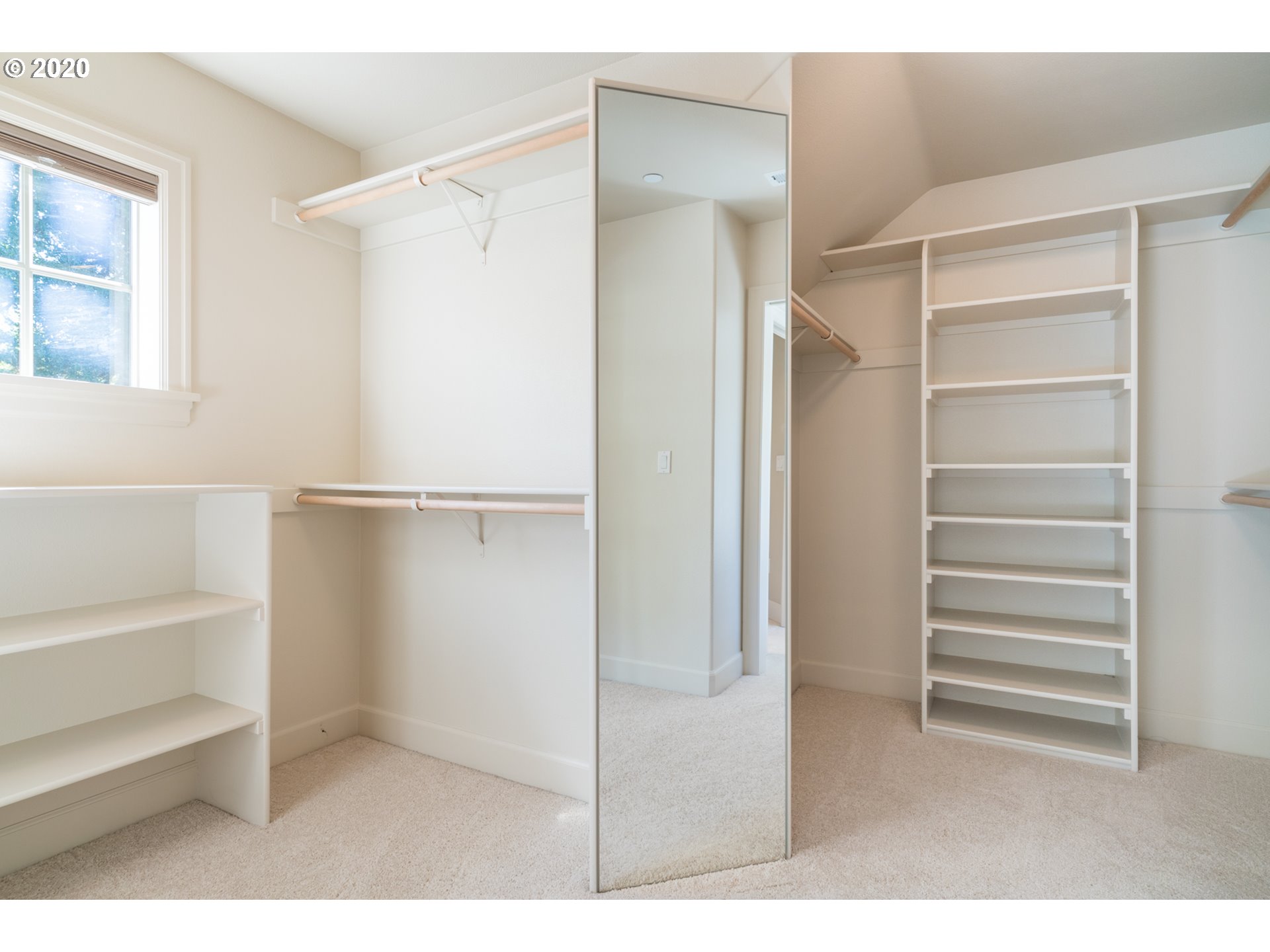 12986 Knaus Road Lake Oswego, OR 97034 - Photo 22 of 32 Gallery Image 22