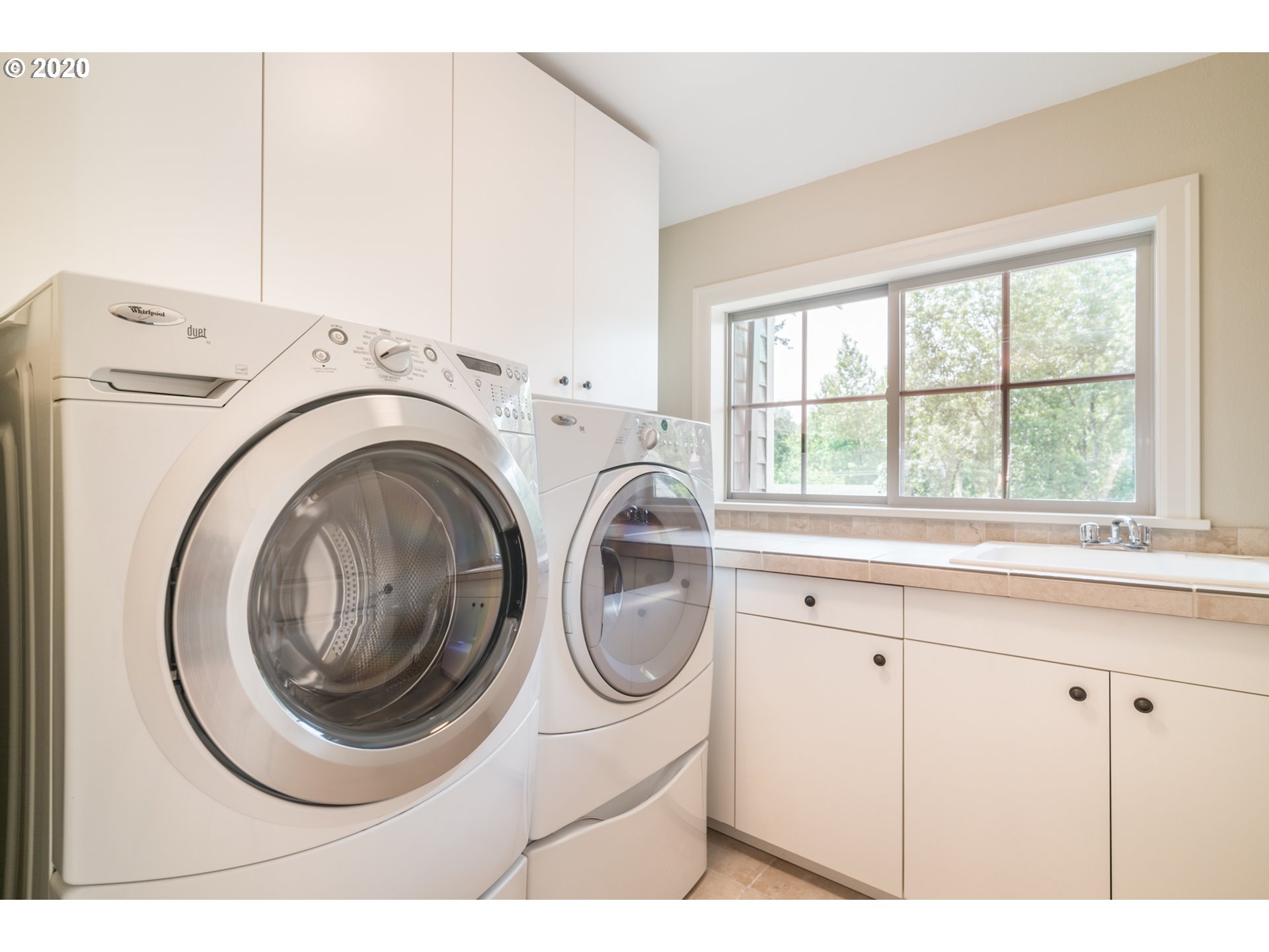 12986 Knaus Road Lake Oswego, OR 97034 - Photo 29 of 32 Gallery Image 29