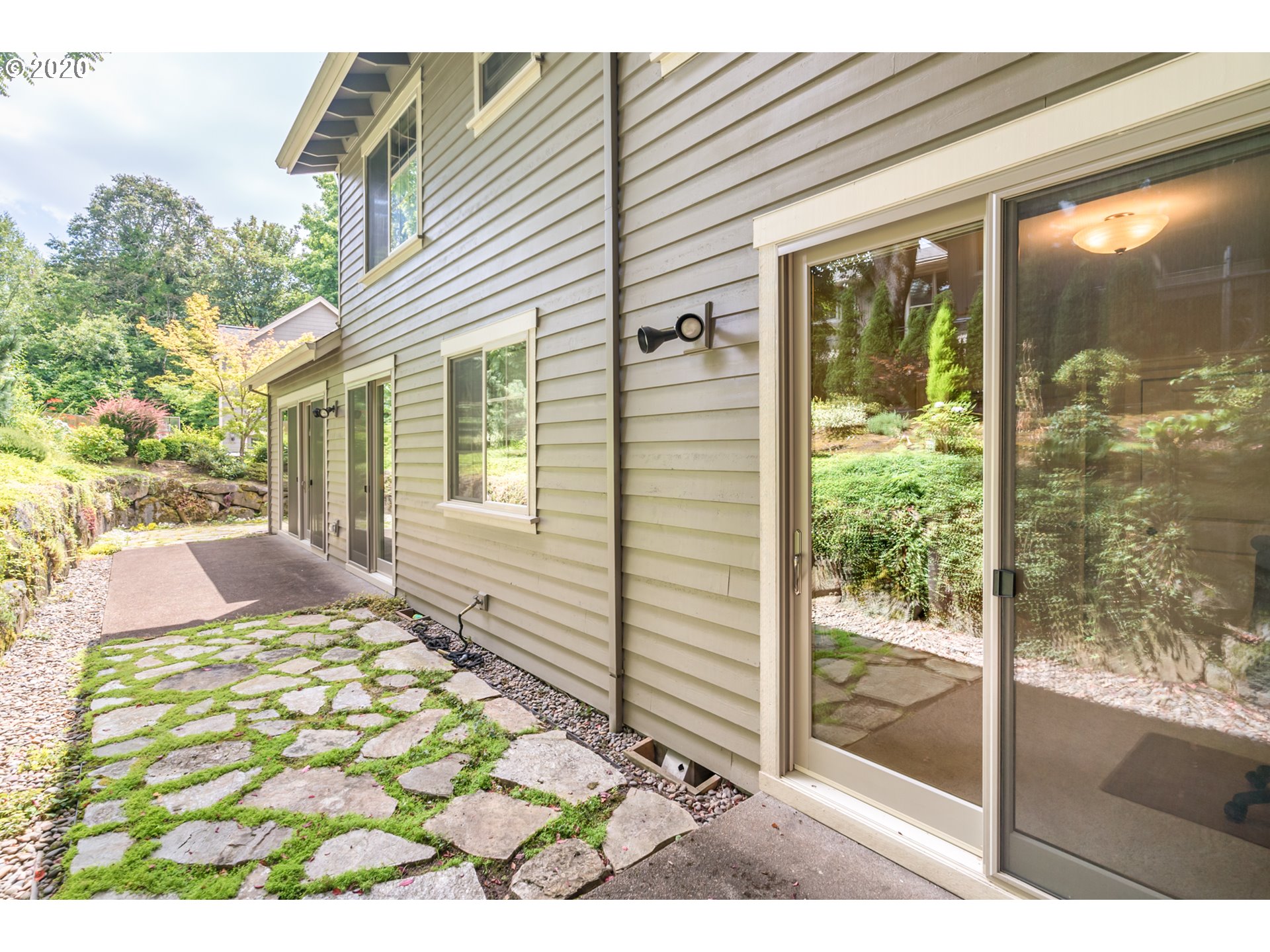 12986 Knaus Road Lake Oswego, OR 97034 - Photo 31 of 32 Gallery Image 31
