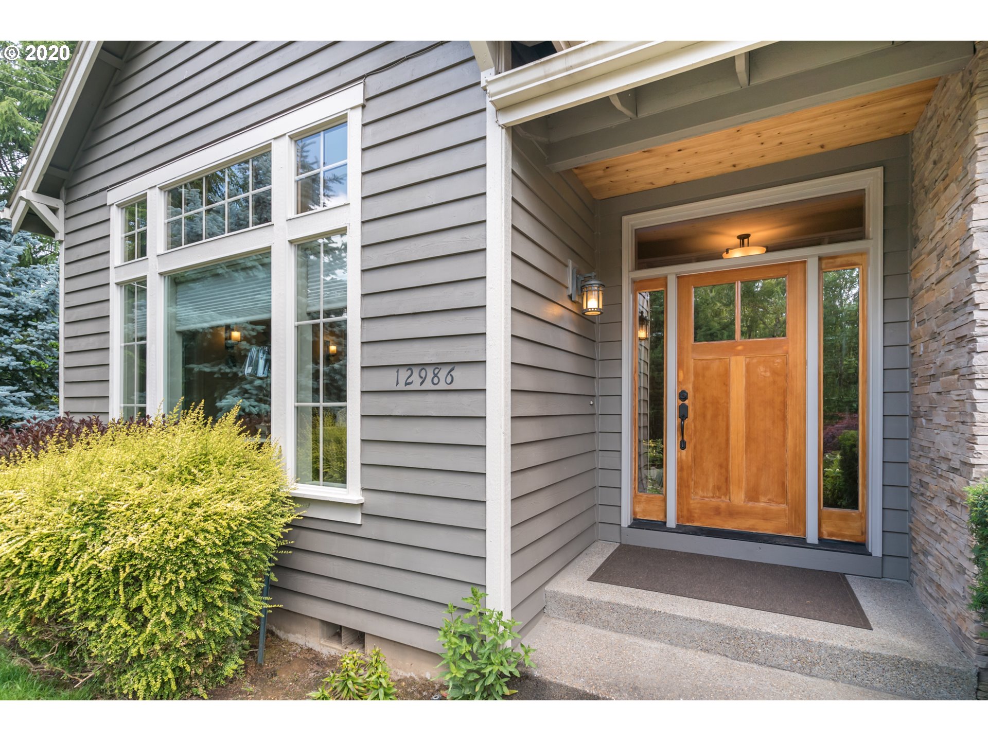 12986 Knaus Road Lake Oswego, OR 97034 - Photo 7 of 32 Gallery Image 7