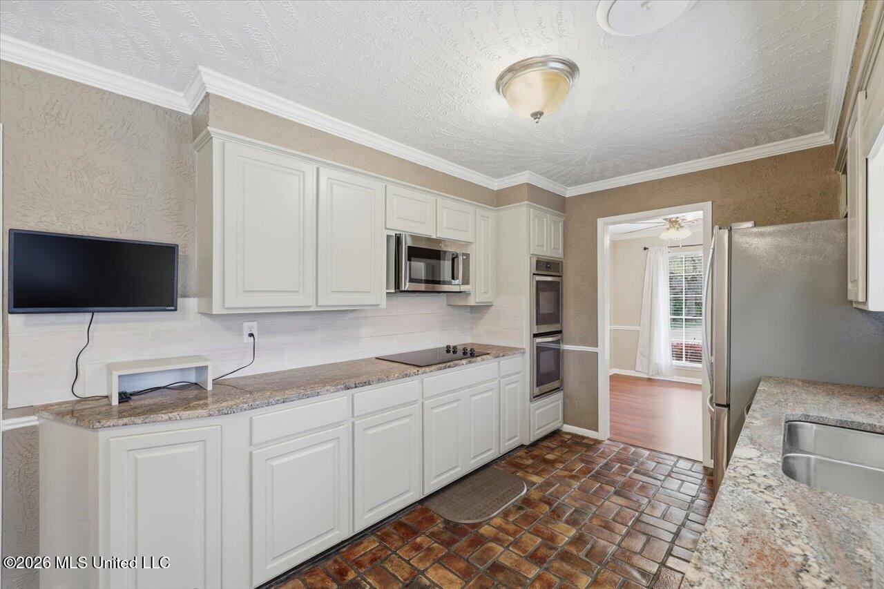 69 Summit Ridge Drive Brandon, MS 39042 - Photo 14 of 47 12-69 Summit Ridge Dr _ Home Tours MS