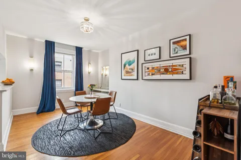 $800,000 | 2219 Delancey Place, Unit 6, Philadelphia, PA 19103