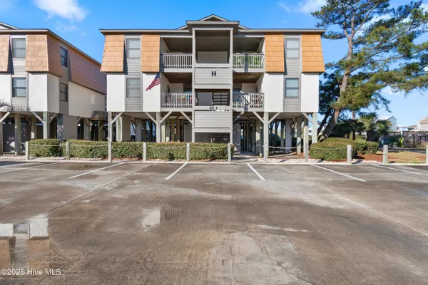 $449,900 | 39 Ocean Isle W Boulevard, Unit H1, Ocean Isle Beach, NC 28469