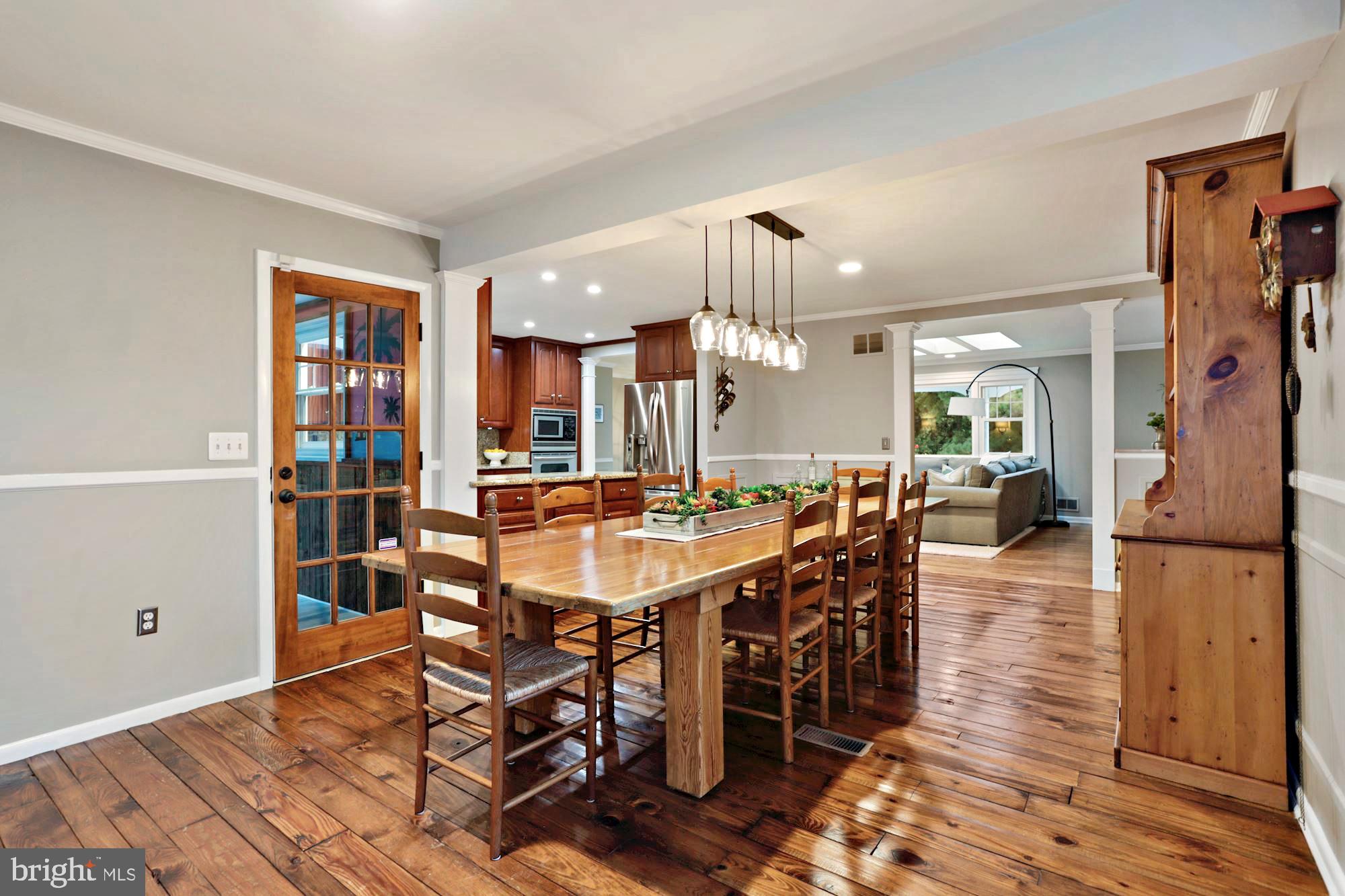702 Appomattox Road West Davidsonville, MD 21035 - Photo 12 of 45 Open Dining Space