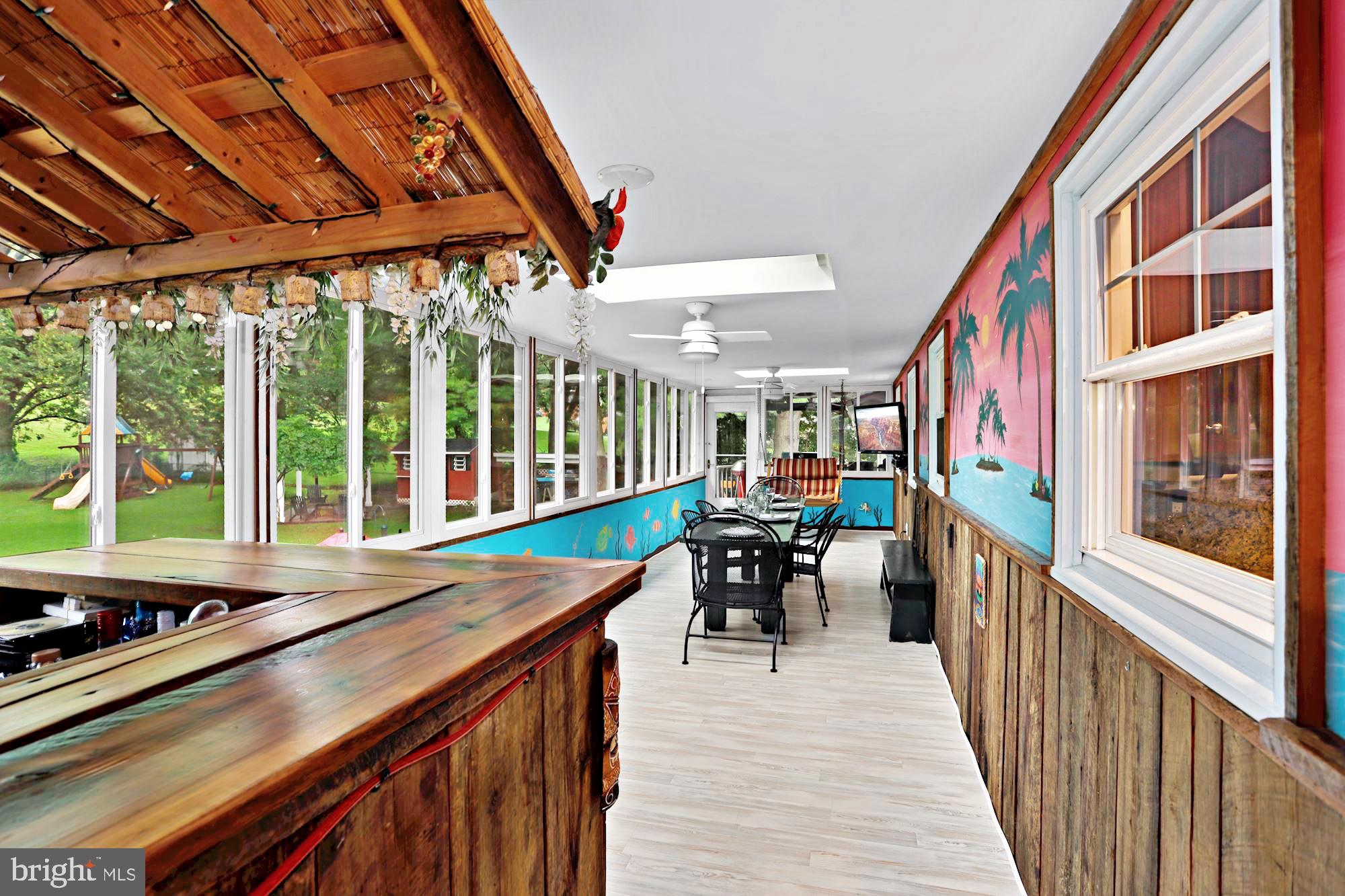 702 Appomattox Road West Davidsonville, MD 21035 - Photo 13 of 45 Enclosed Back Porch / Bar Area