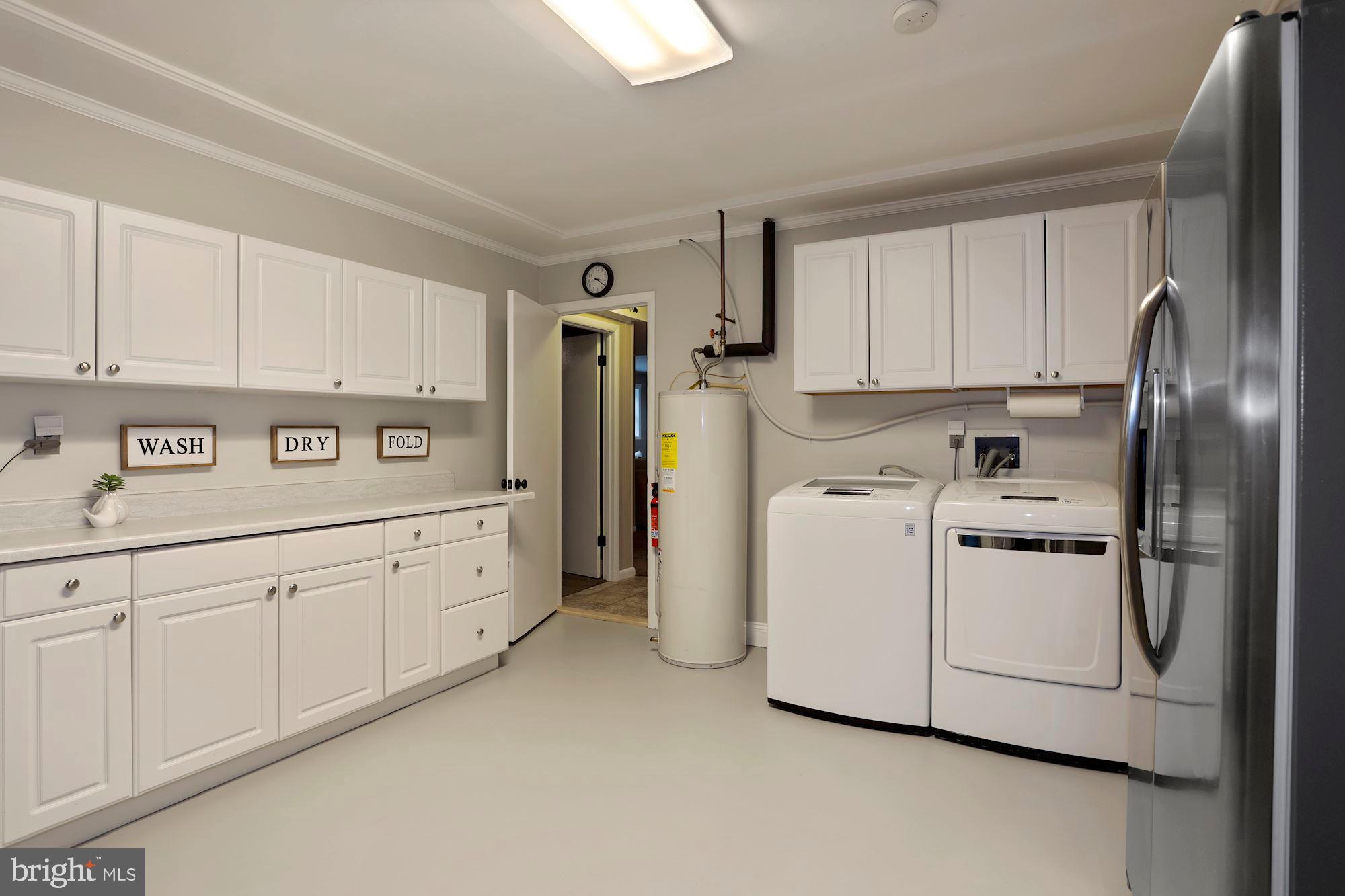 702 Appomattox Road West Davidsonville, MD 21035 - Photo 34 of 45 Mudroom / Laundry / Storage Space