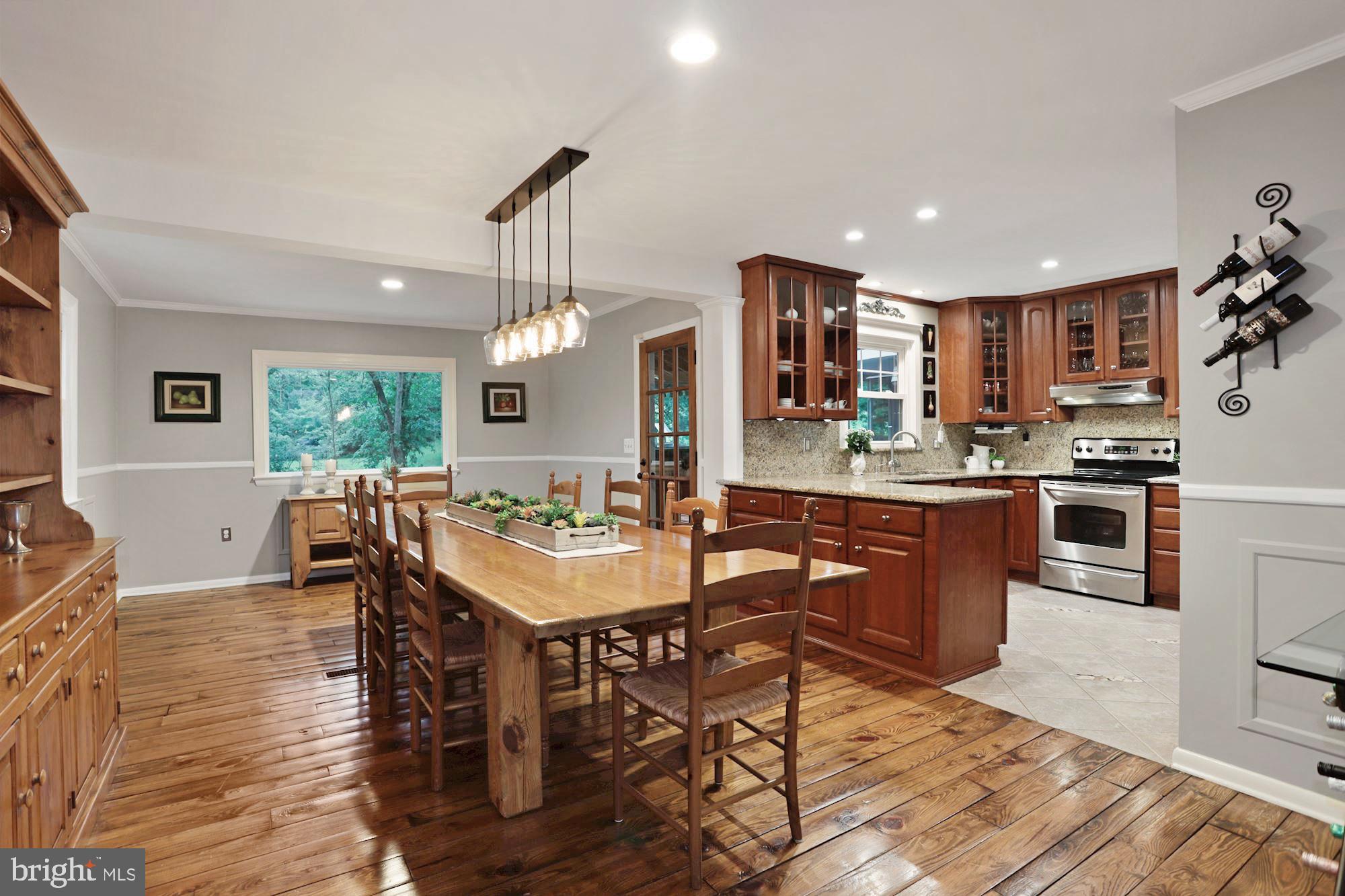 702 Appomattox Road West Davidsonville, MD 21035 - Photo 9 of 45 Open Dining Space