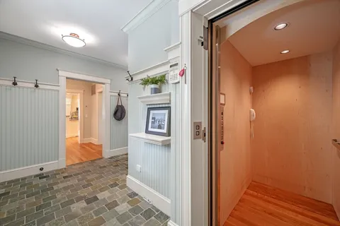 $2,450,000 | 20 Elmwood Road, Marblehead, MA 01945