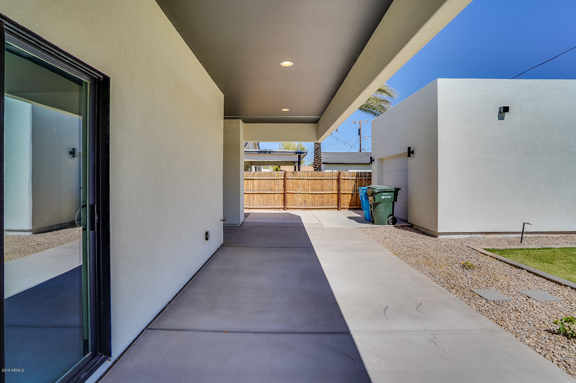 2307 North Mitchell Street Phoenix, AZ 85006 - Photo 4 of 7 Mitchell - 41