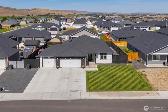 $437,000 | 909 5th Avenue Northeast, Ephrata, WA 98823