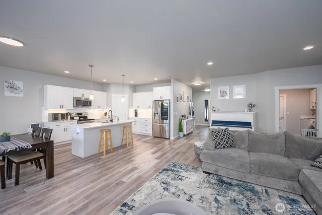 $437,000 | 909 5th Avenue Northeast, Ephrata, WA 98823