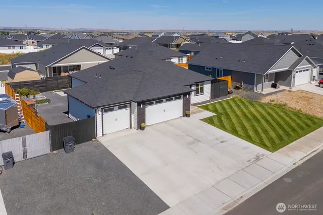 $437,000 | 909 5th Avenue Northeast, Ephrata, WA 98823