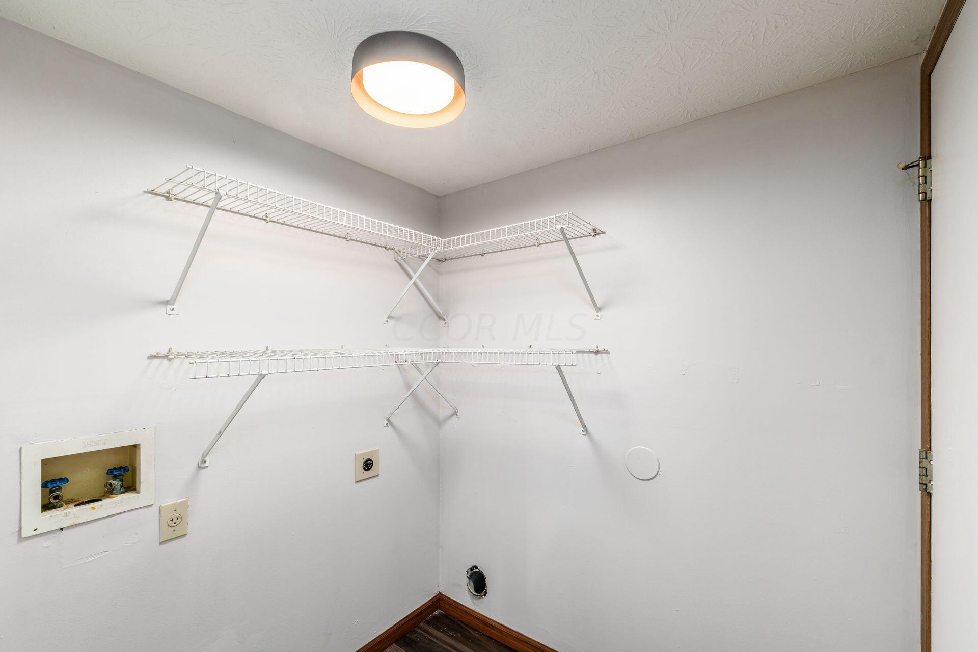 2888 Ambarwent Road Reynoldsburg, OH 43068 - Photo 19 of 29 1st floor Laundry