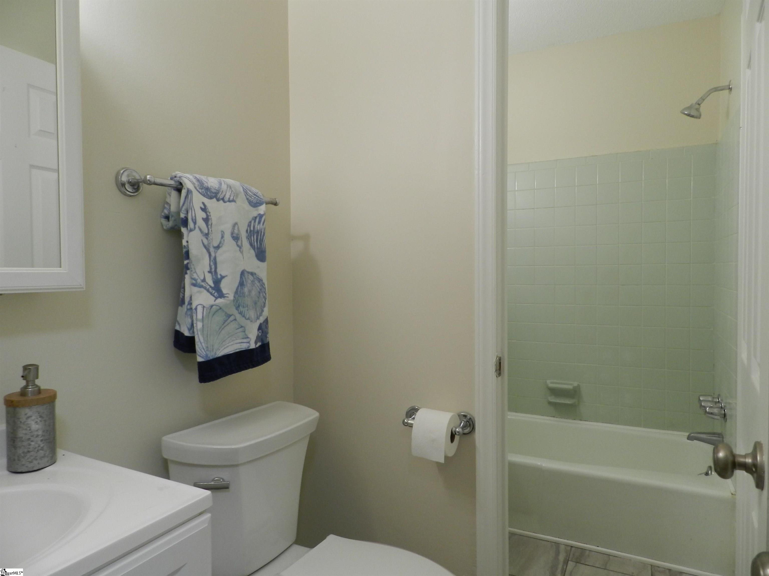 111 Montclair Road Mauldin, SC 29662 - Photo 14 of 21