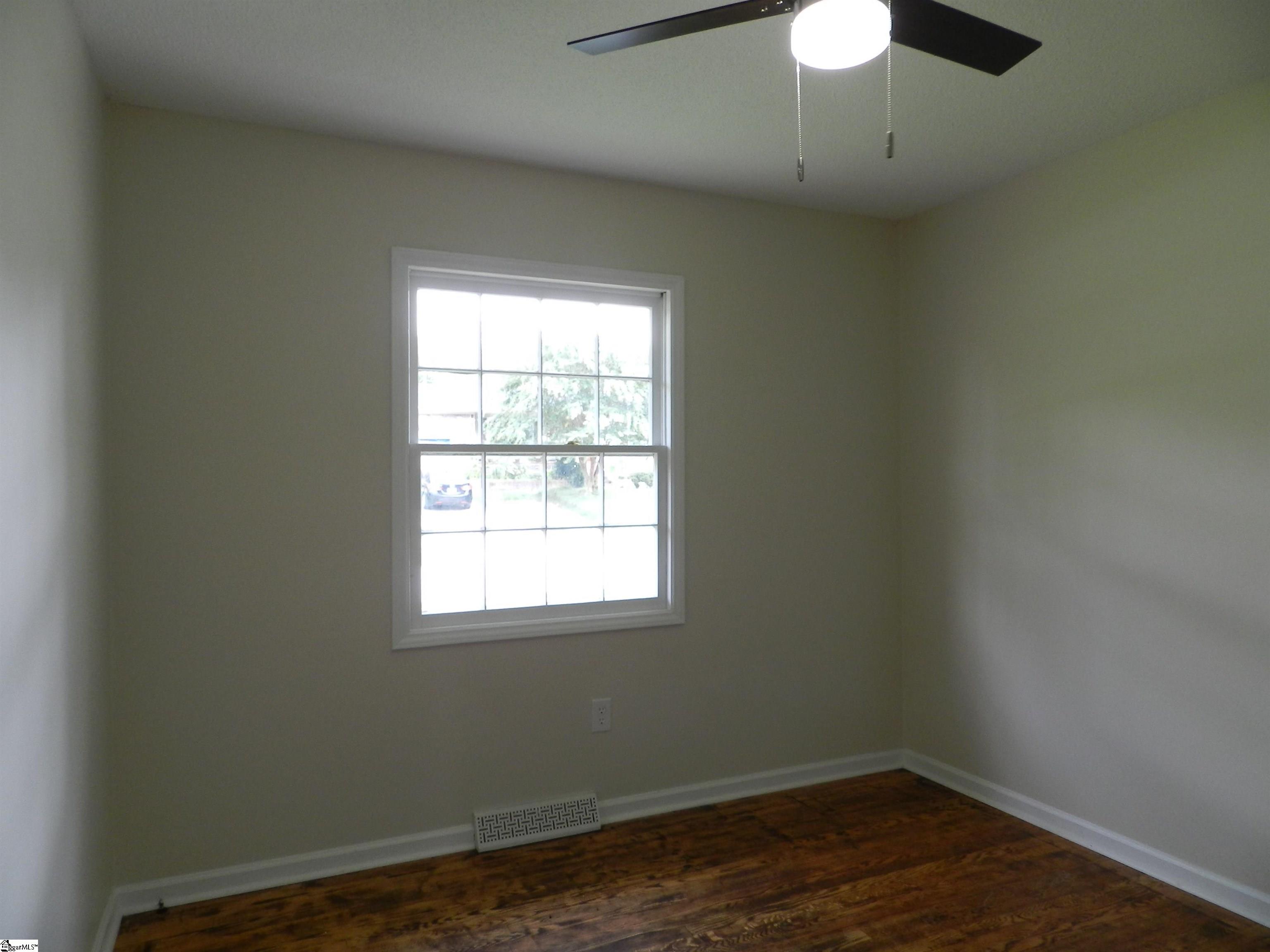 111 Montclair Road Mauldin, SC 29662 - Photo 16 of 21