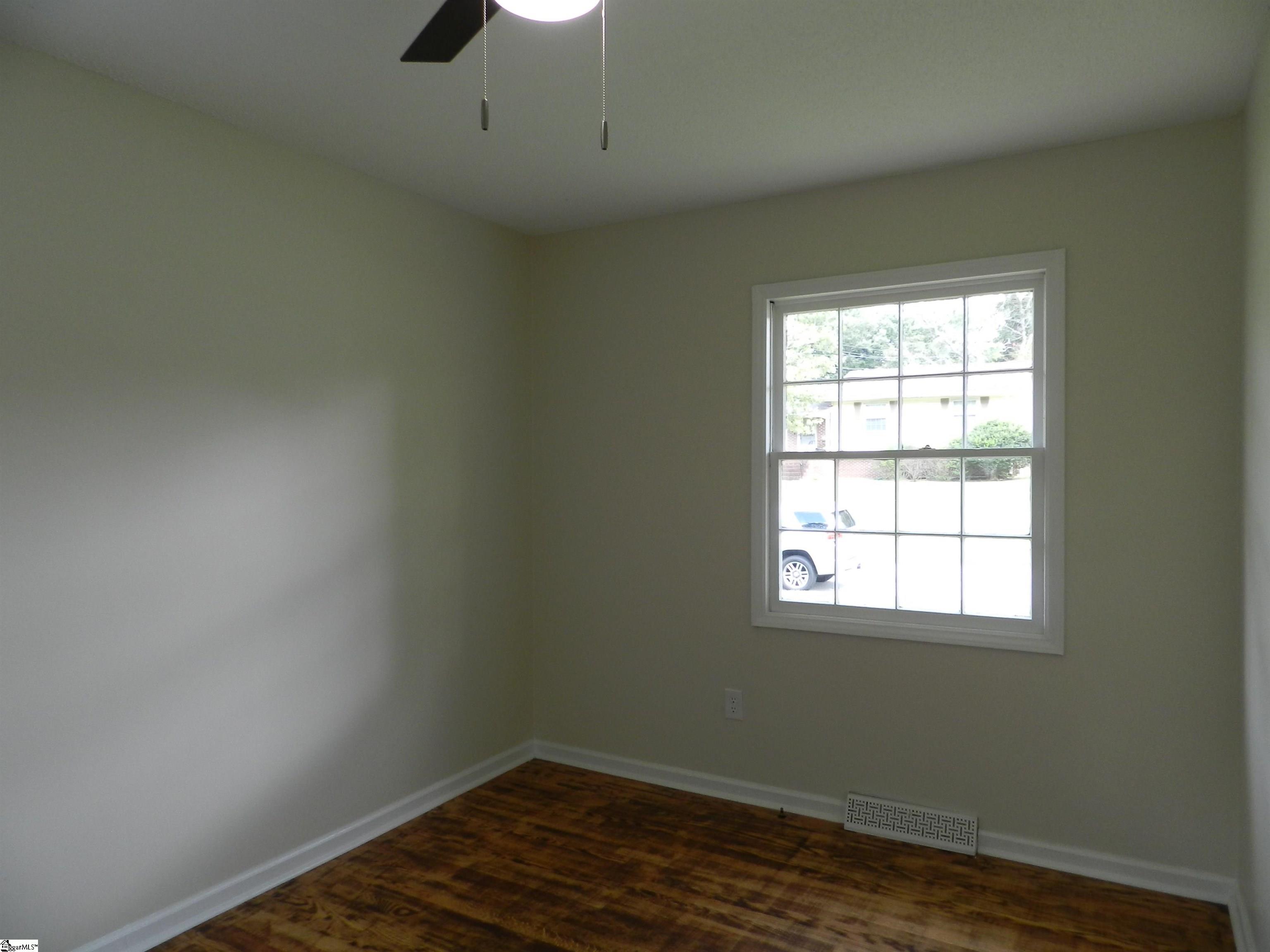 111 Montclair Road Mauldin, SC 29662 - Photo 18 of 21