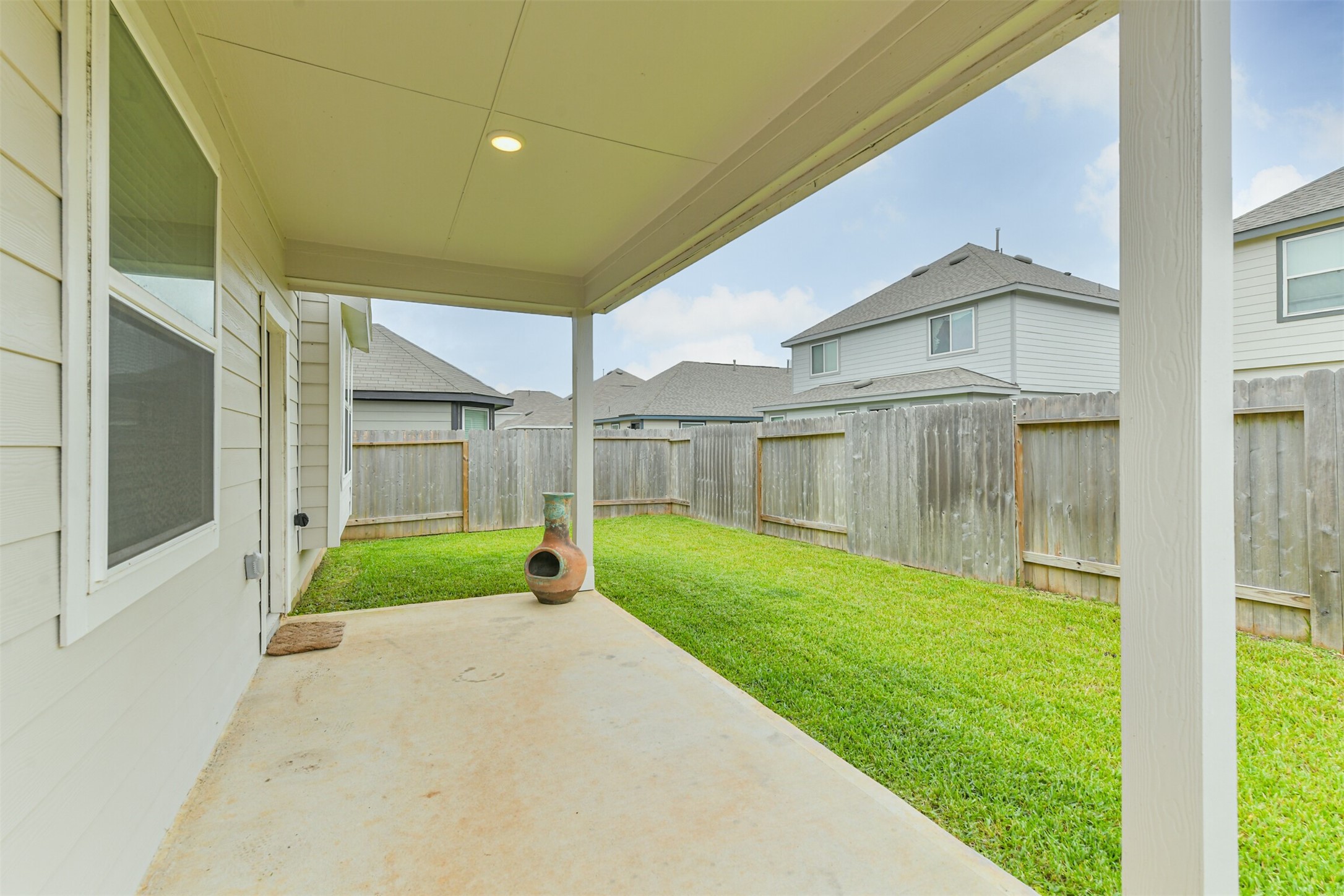 2424 Shellcracker Drive Conroe, TX 77384 - Photo 5 of 49