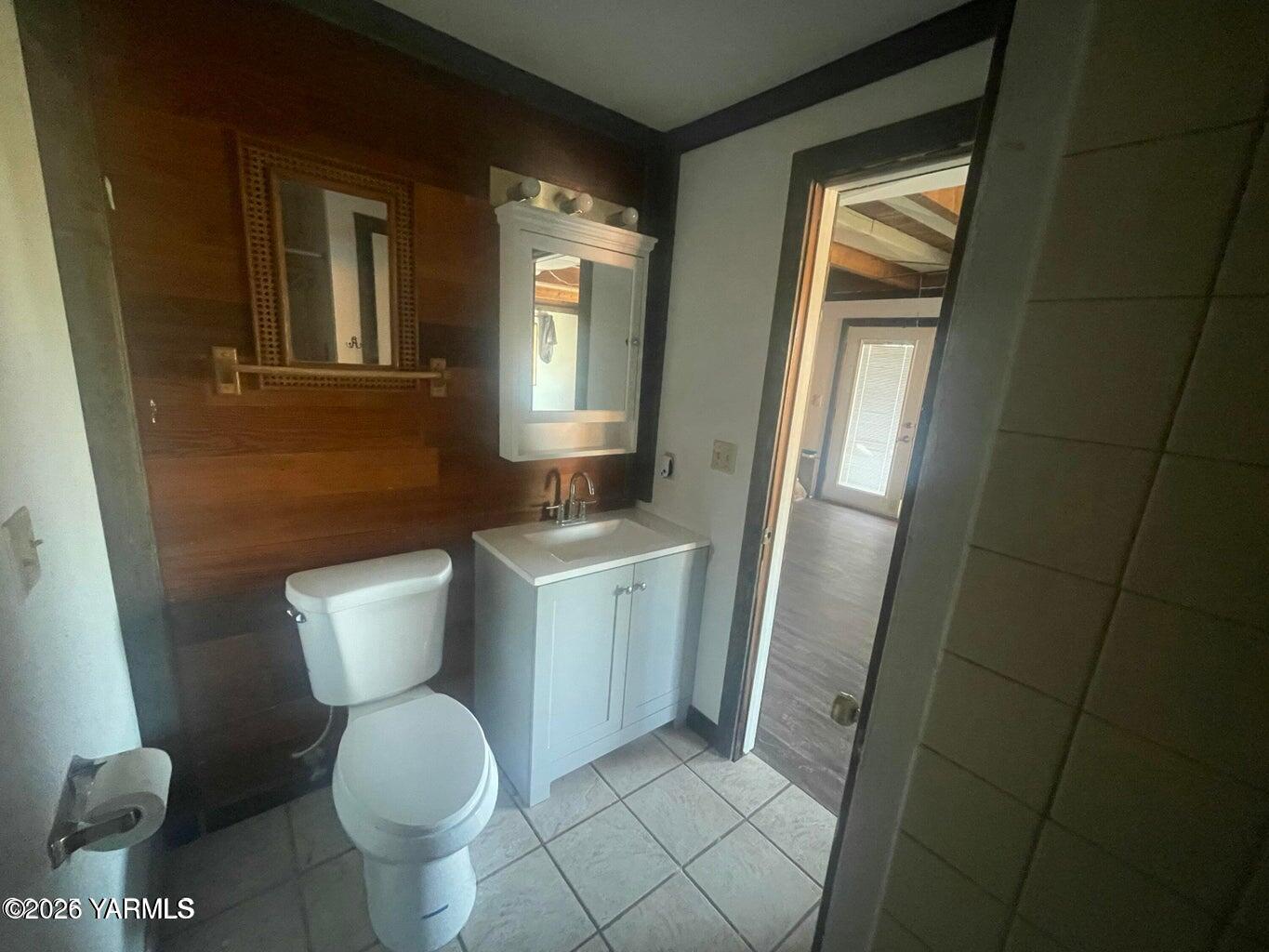 1602 Stein Road Yakima, WA 98908 - Photo 17 of 22 Stein downstairs bathroom