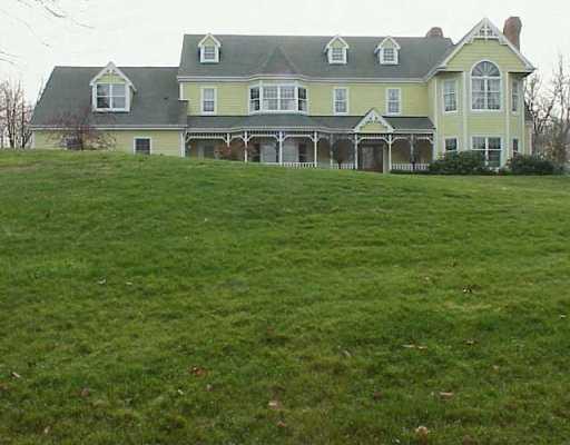 3160 McCully Road Allison Park, PA 15101 - Photo 1 of 8 Exterior Front.