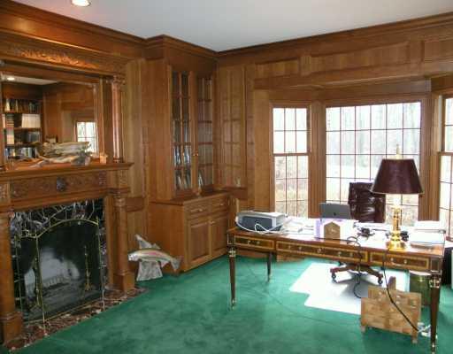 3160 McCully Road Allison Park, PA 15101 - Photo 6 of 8 Den/Family/Great Room.