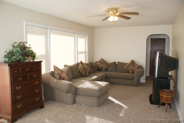 349 Fox Hill Road Hampton, VA 23669 - Photo 2 of 11 Gallery Image 2