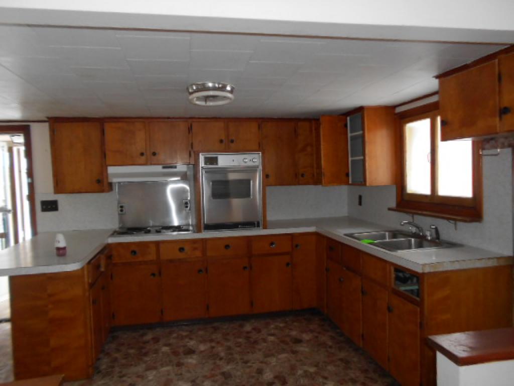 4225 Highway 102 Canaan, VT 05903 - Photo 4 of 9