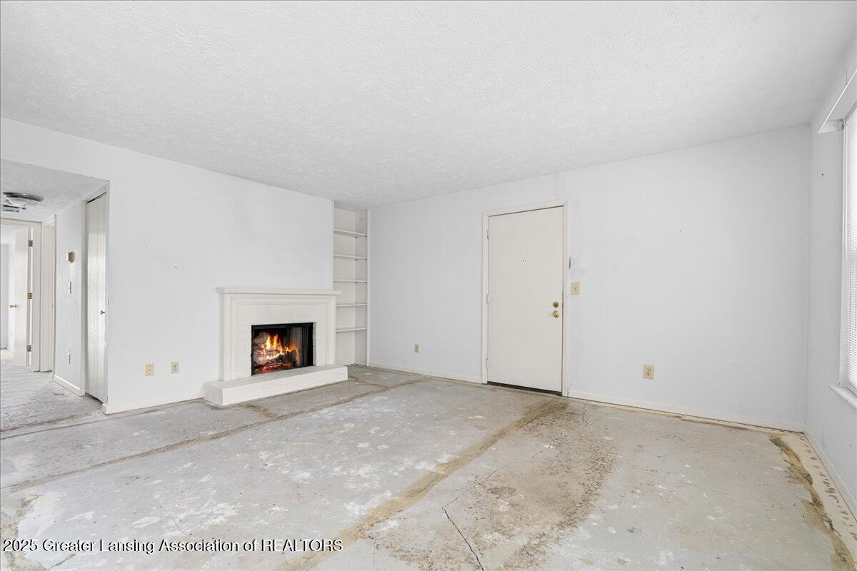 2044 Hamilton Road, Unit 201 Okemos, MI 48864 - Photo 6 of 25 13-Media Jett - 13