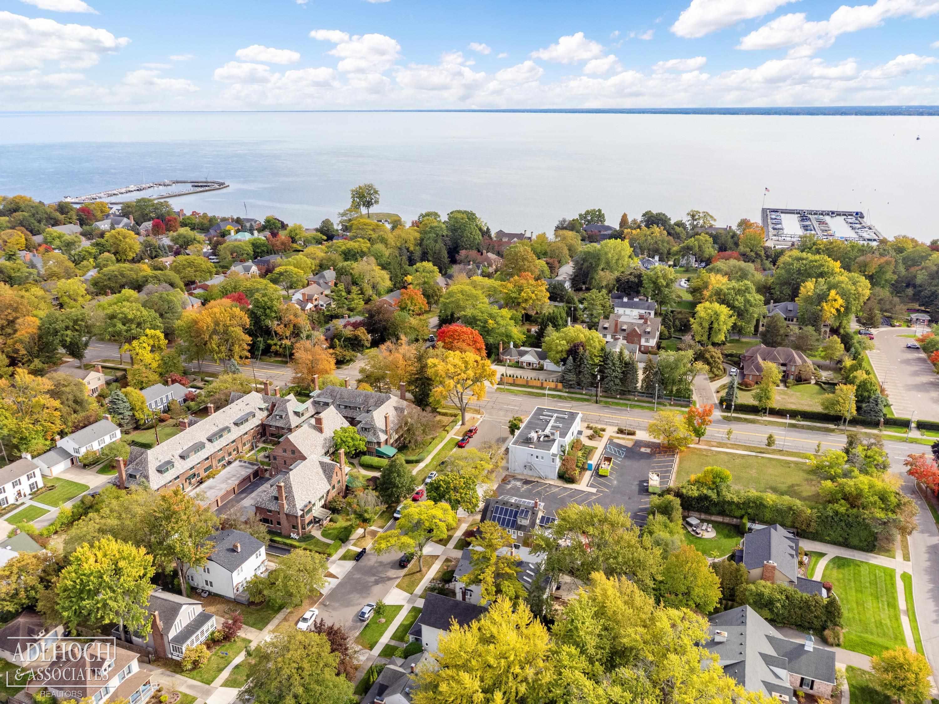 296-298 Rivard Boulevard Grosse Pointe, MI 48230 - Photo 18 of 24