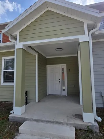 a view of an entrance of the house