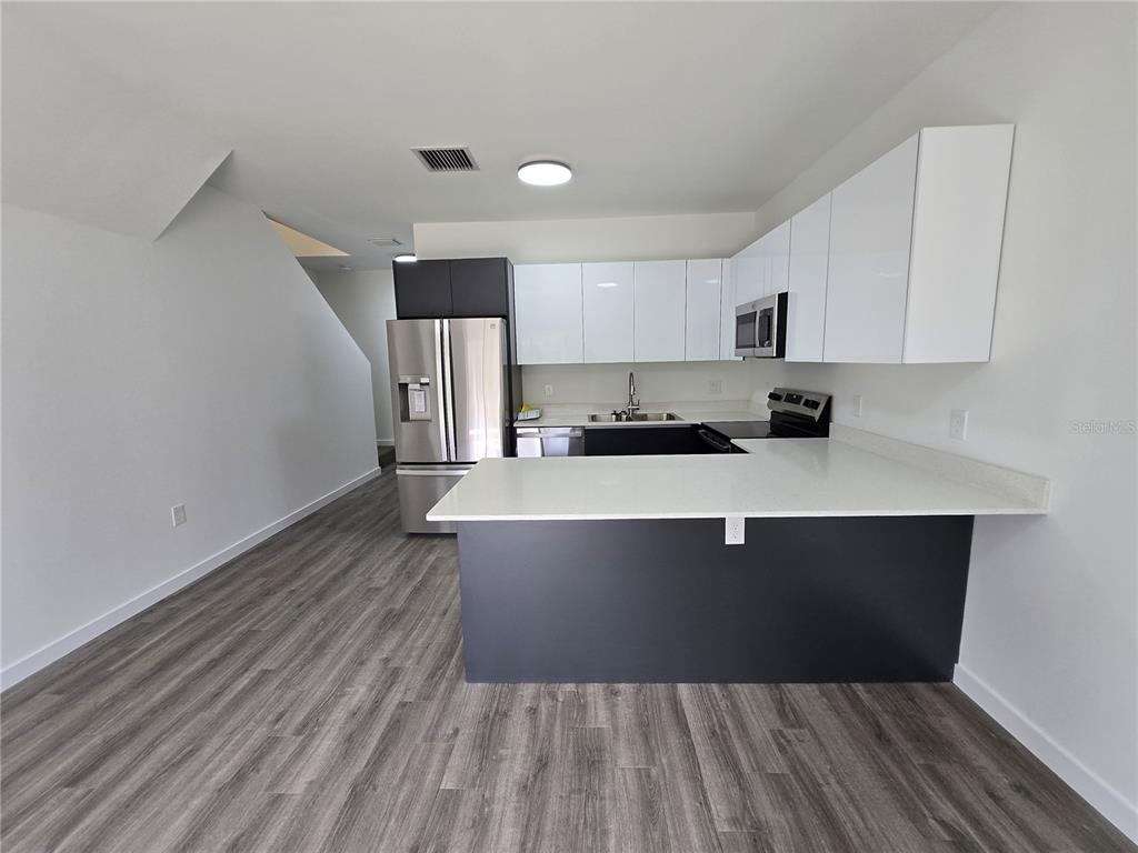 1601 Northwest 29 Road, Unit 3 Gainesville, FL 32605 - Photo 10 of 48