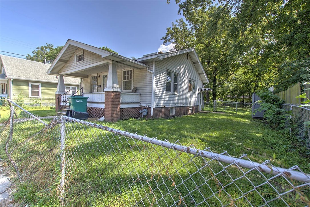 1826 North Jasper Street Decatur, IL 62526 - Photo 2 of 14