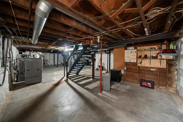 $430,000 | 26 East 70th Terrace, Kansas City, MO 64113