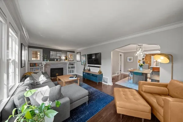 $430,000 | 26 East 70th Terrace, Kansas City, MO 64113