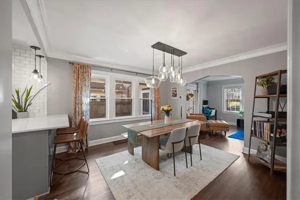 $430,000 | 26 East 70th Terrace, Kansas City, MO 64113