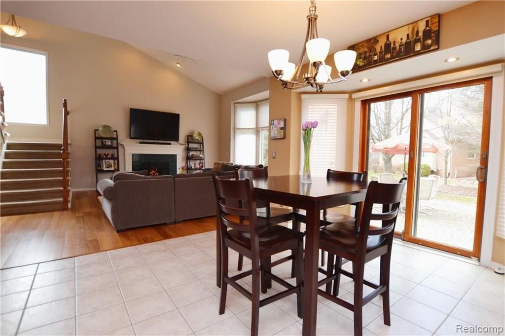 854 Dakota Rochester Hills, MI 48307 - Photo 11 of 32