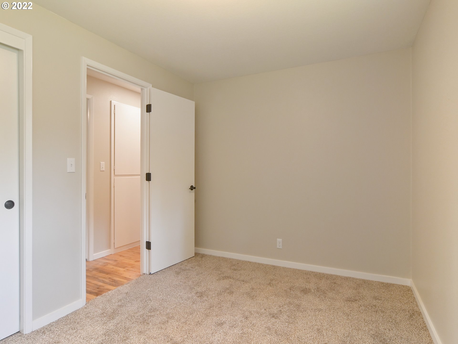 38551 Jasper Lowell Road Fall Creek, OR 97438 - Photo 14 of 32