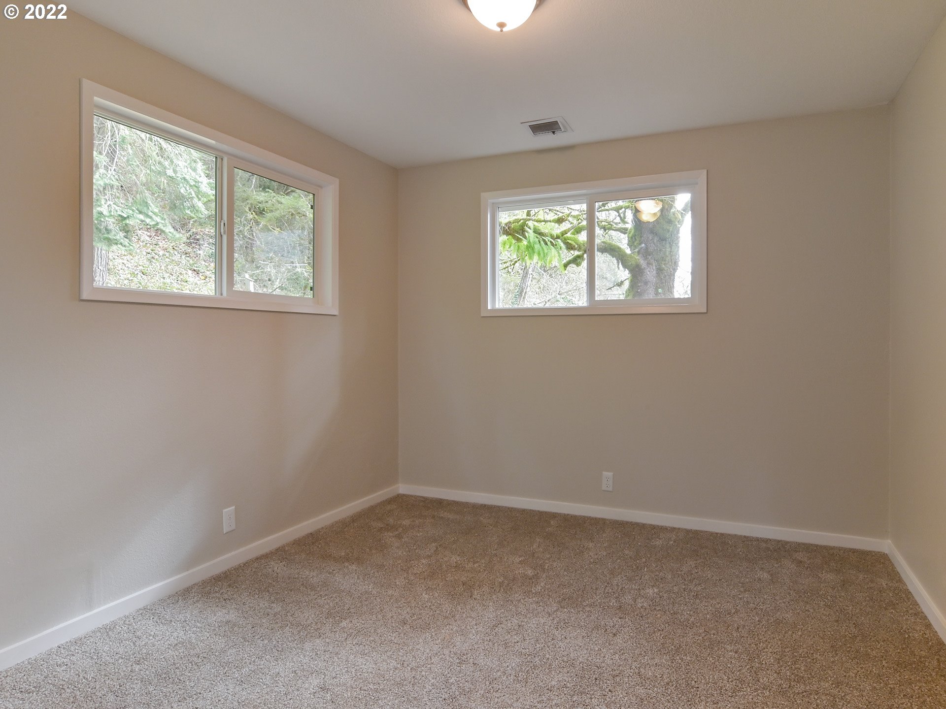 38551 Jasper Lowell Road Fall Creek, OR 97438 - Photo 15 of 32
