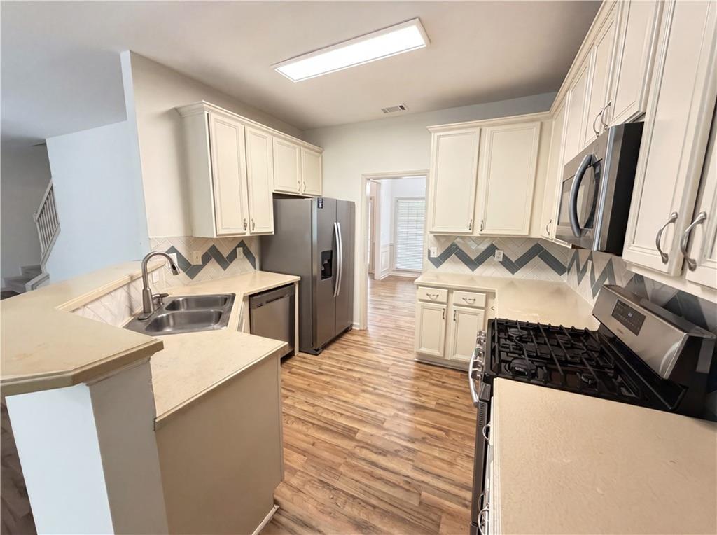 2945 Highland Pass Alpharetta, GA 30004 - Photo 2 of 34