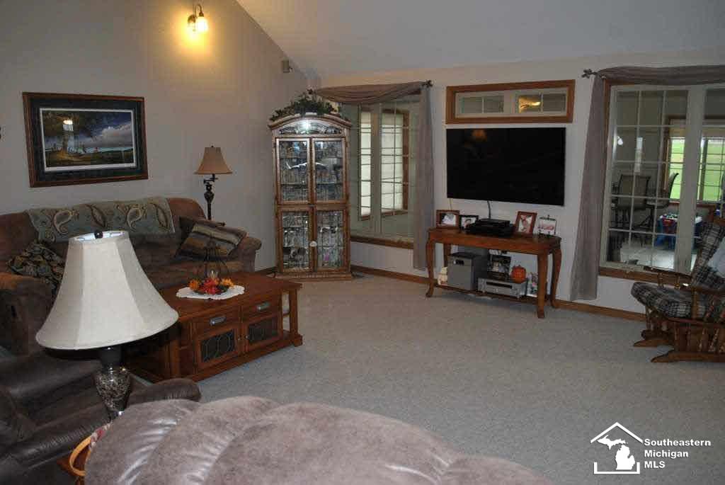7329 South Custer Road Monroe, MI 48161 - Photo 8 of 25 Gallery Image 8