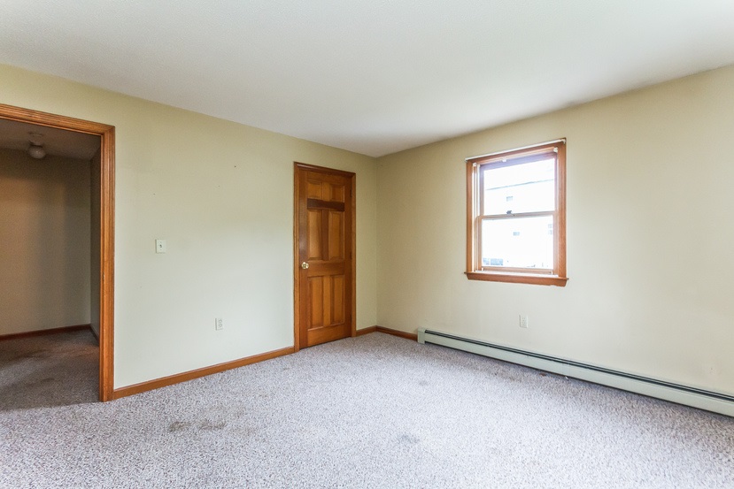 15 R Brian Avenue Derry, NH 03038 - Photo 13 of 25