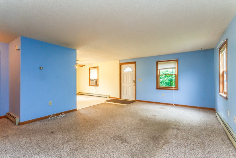 15 R Brian Avenue Derry, NH 03038 - Photo 5 of 25
