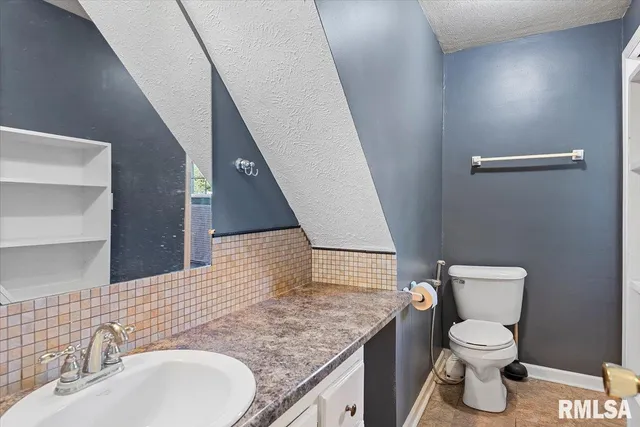 $159,900 | 1101 West Maple Avenue South, Springfield, IL 62704