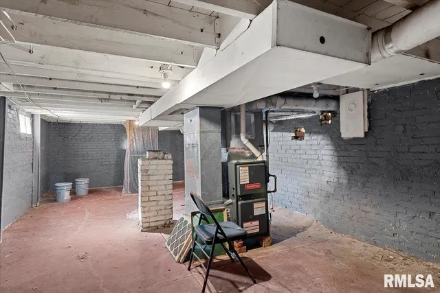 $159,900 | 1101 West Maple Avenue South, Springfield, IL 62704