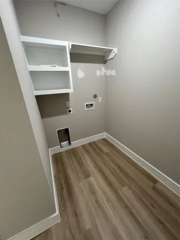 a view of a room with shelf