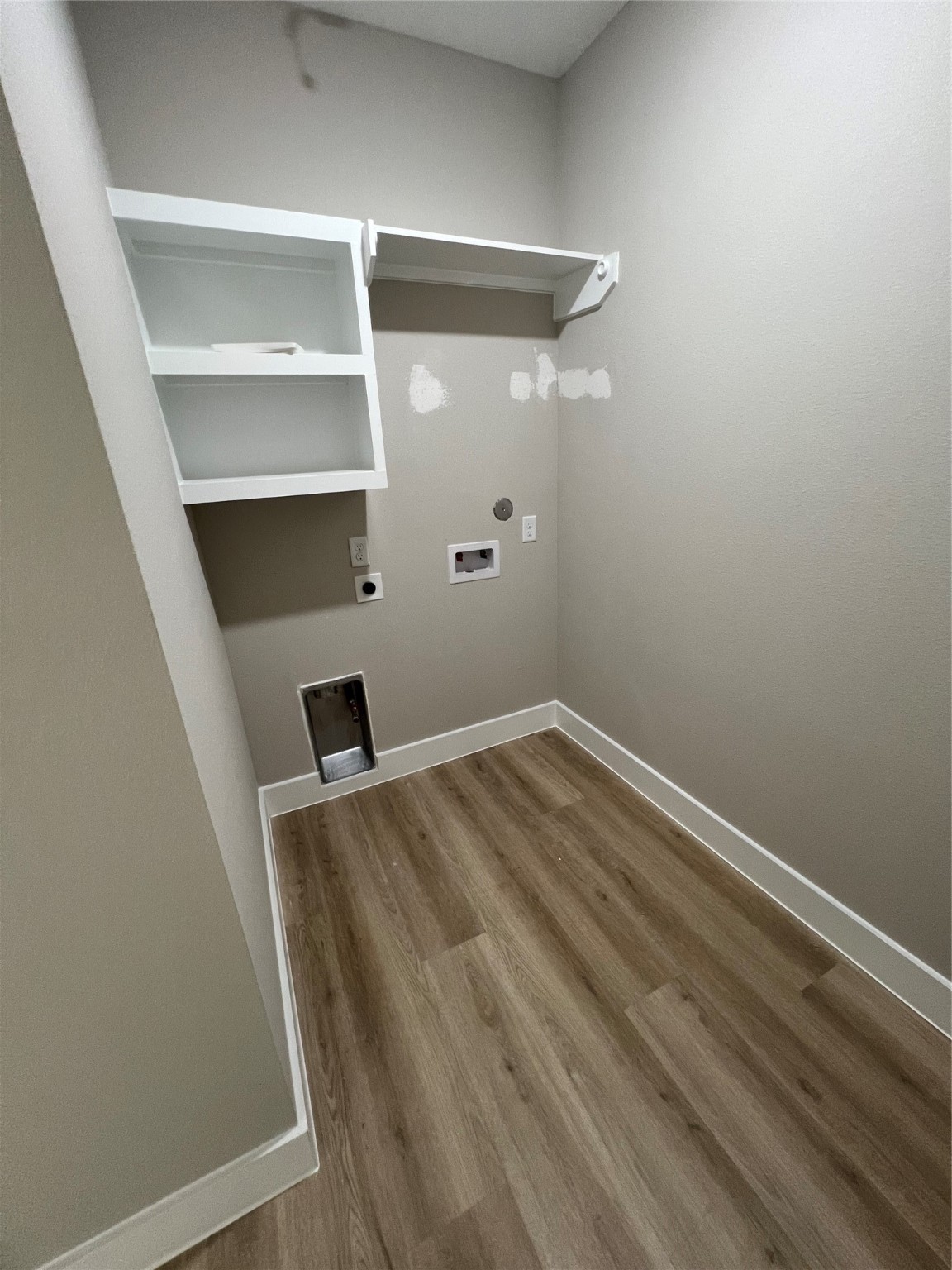 2603 Piemonte Ct Ave Spring Spring, TX 77388 - Photo 19 of 30 a view of a room with shelf